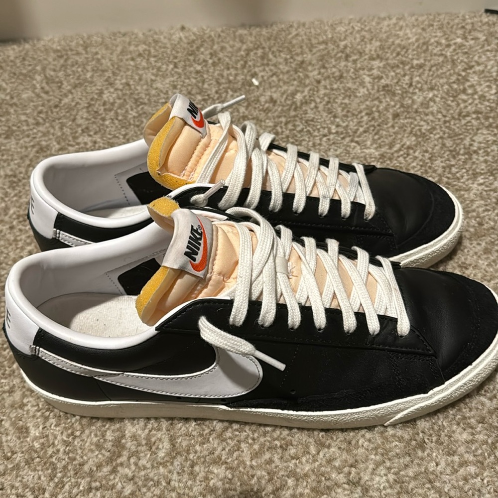 Nike low top blazer black 77 vintage